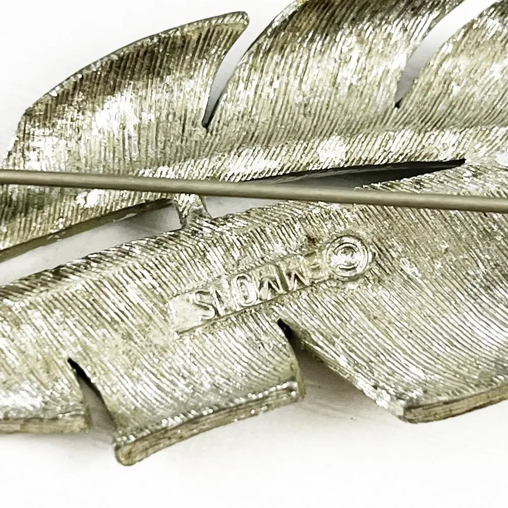 Sarah Coventry Vintage Silver Leaf Brooch